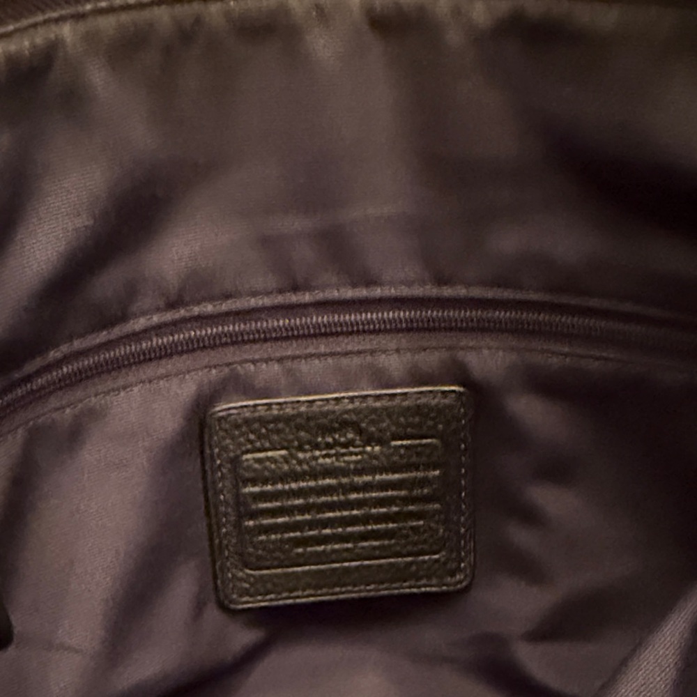Coach Luxurious Black Leather Satchel - Picture 4 of 12